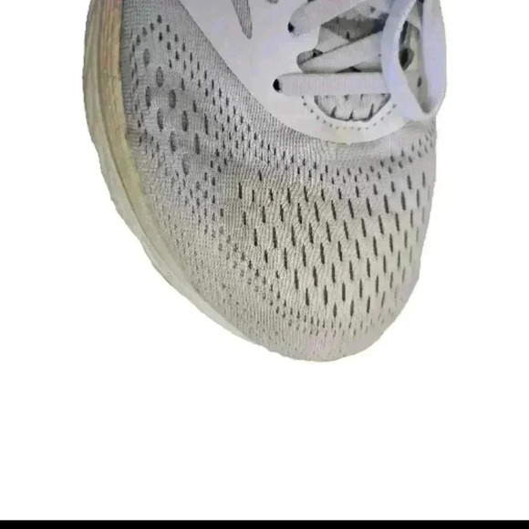 New Balance Women's 940 V4 Running Shoe 10.5 - Picture 12 of 12